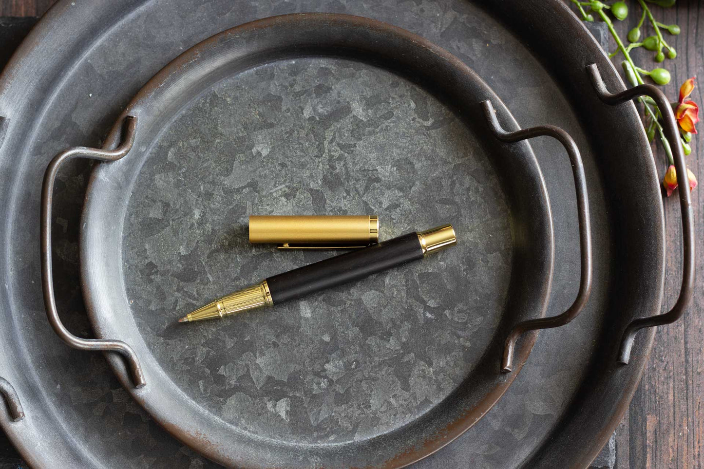 Classic Wooden Gel Pen - Sandalwood-Black Wood Body, Black Ink & Brass Accents
