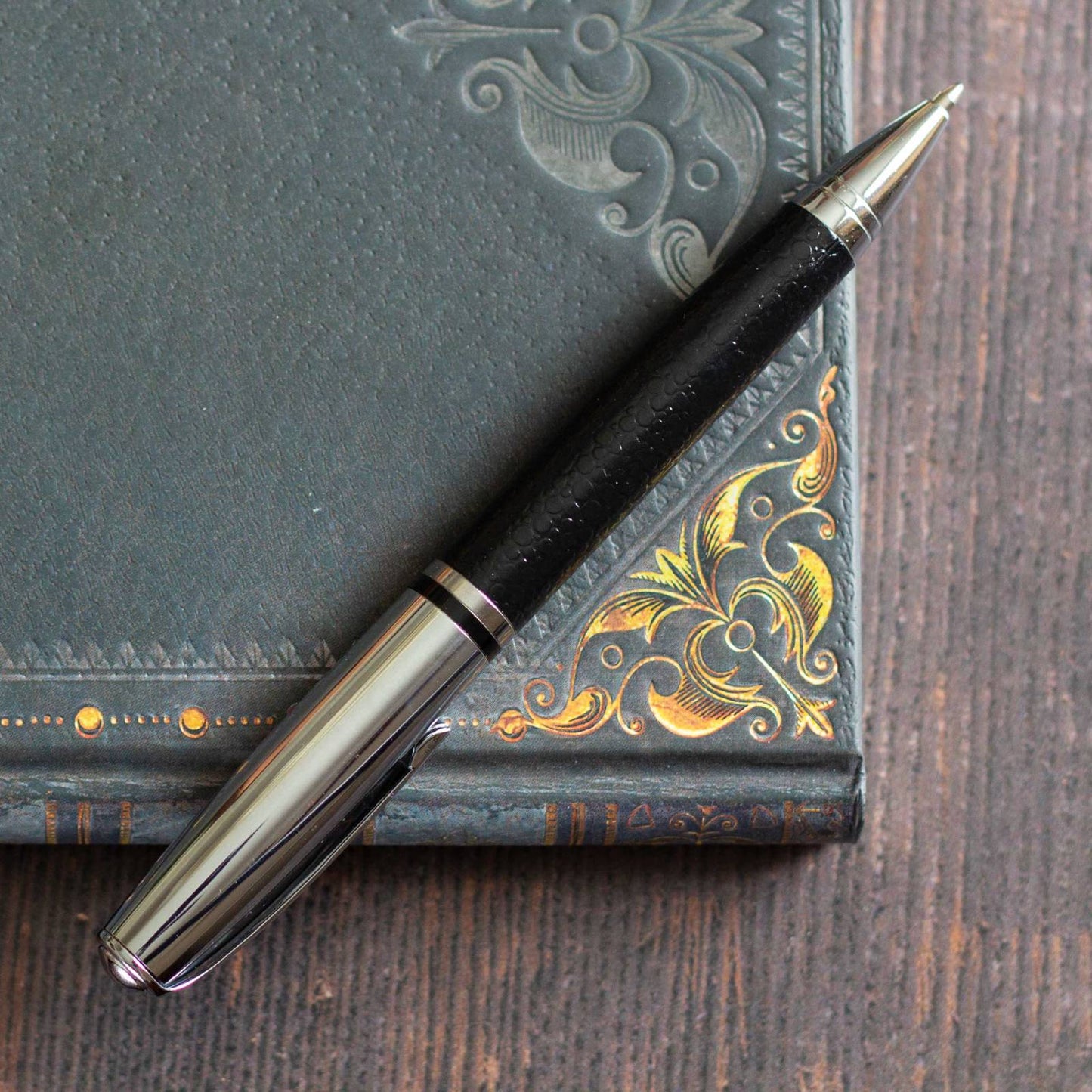 Retro Black Executive Pen. Black ink, ballpoint pen, twist action.