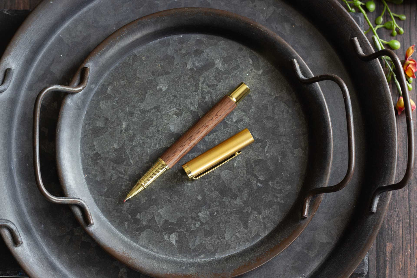 Classic Wooden Gel Pen - Pale Walnut Body, Black Ink & Brass Accents