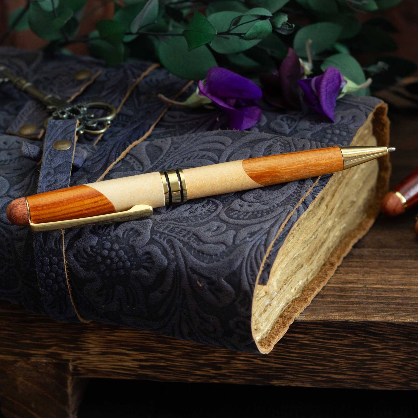 Two Colour Wooden Pen. Retractable nib, black ink, beech and maple wood